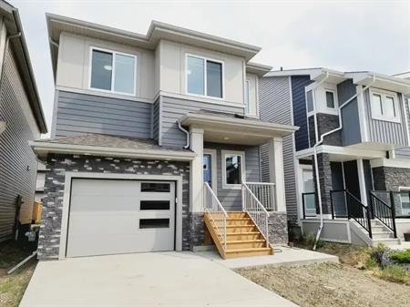 915 - 174 St SW | 915 174 St SW, Edmonton