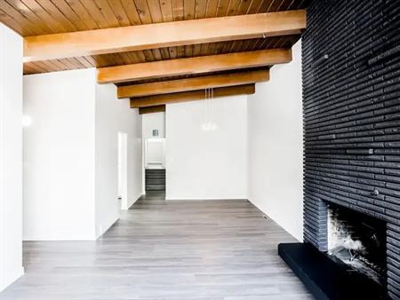 **RENOVATED BRIDGELAND BEAUTY  l  AMAZING LOCATION" | Calgary