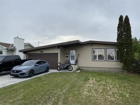 Newly Renovated Three Bed Bungalow - 1110 sq ft - Huge Yard w/ Firepit & Garage | Edmonton