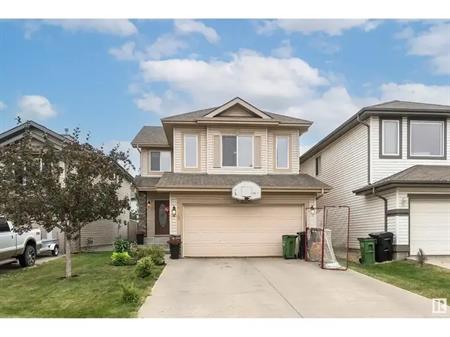 4 Bdrm Ellerslie home with 3 1/2 Bath | 7719 7A Avenue Southwest, Edmonton