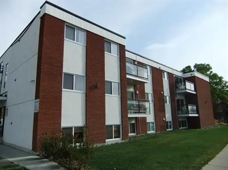 (PN-834) Modern 1-Bedroom Apartment with New Appliances | 10160 83 Ave Nw, Edmonton