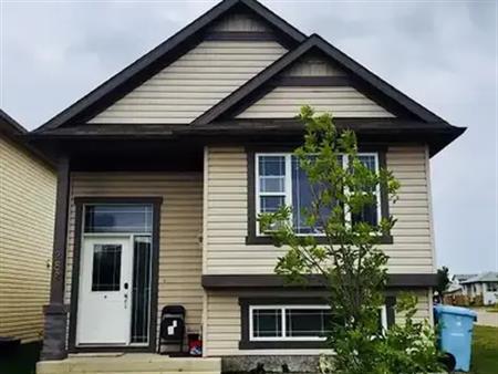 4 bedroom, 3 bathroom with double detached garage | 289 Smallwood Street, Fort McMurray