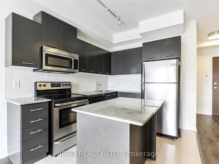 Confederation & Square One Dr Luxury 1Bdrm +Den Near Transit Bus