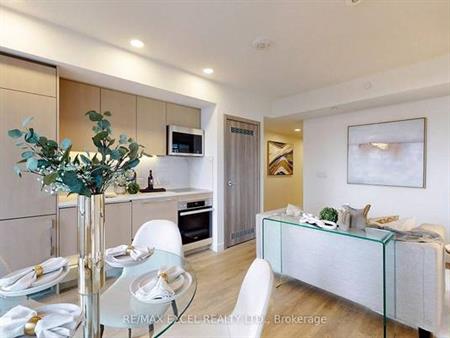 2 Bedroom, 2 Bathroom - Central Condominium