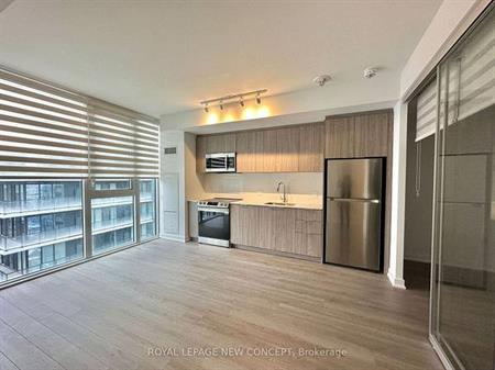 1 Bed & 1 Bath - 357 King West Condos