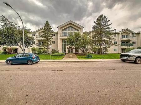 Condo 2 BDR 2 BTH - Queen Mary Park - Central Downtown | 221 - 11915 106 Ave NW, Edmonton