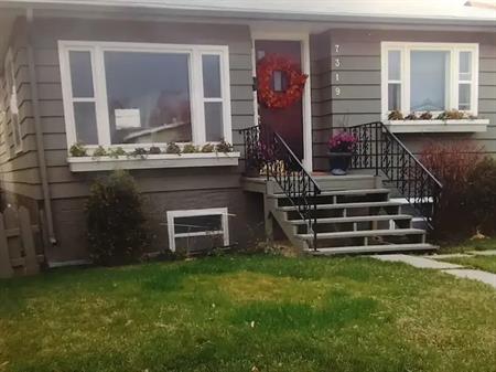 Beautiful 2 bedroom House for Rent in Kenilworth $1595/Month | Edmonton