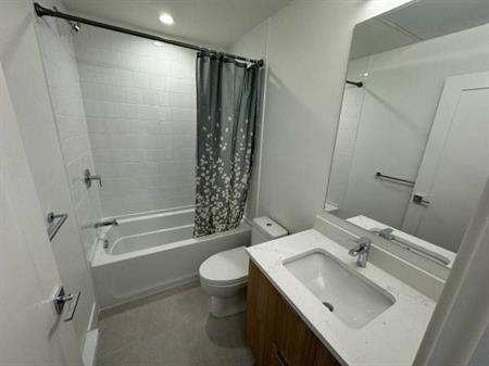 Brand new 2.5 Bed apartment for rent