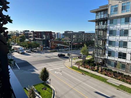 charming 1 bedroom nestled in Willoughby Heights