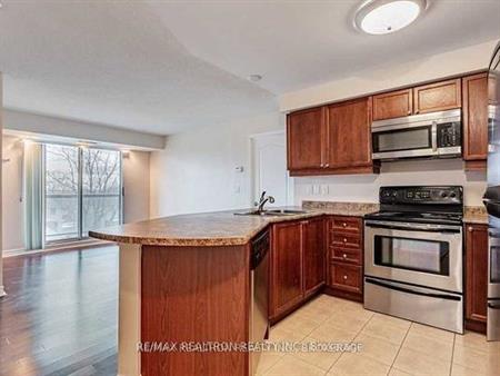 Sheppard/Allen Bright +Spacious 2Bdrm Lrg Balcony 1Locker 1Parking