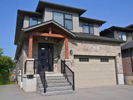 15 Stevenson St | 15 Stevenson N, Guelph