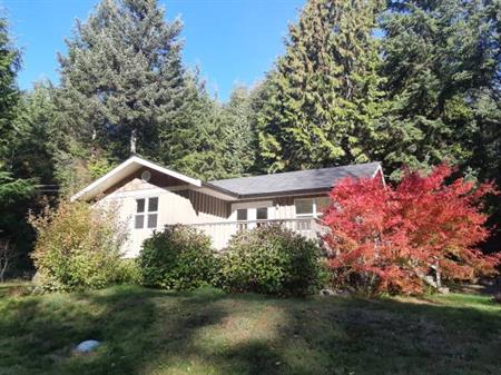 Charming Cottage on Acreage in Upper Gibsons ***COASTRENTALS.CA***