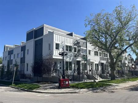 Charming 1 Bedroom - INCREDIBLE LOCATION! No rent till October! | 1657 8 Avenue Northwest, Calgary