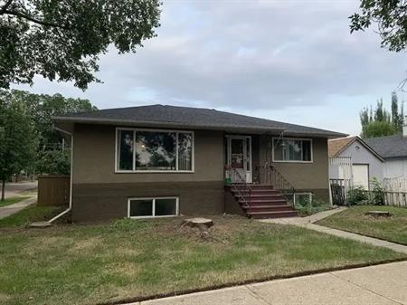 Renovated 3 bedroom basement suite | 11937 39 Street Northwest, Edmonton