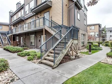 2 Bedroom Marda Loop Townhouse | 205 - 2416 34 Avenue Southwest, Calgary