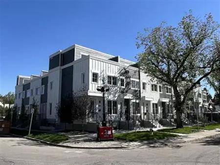 Remarkable Upper Townhouse | 11 - 1657 8 Avenue Northwest, Calgary