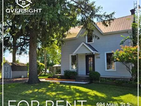 Front/Side Duplex with Private Driveway and Yard!! | 694 Main Street South, Burgessville