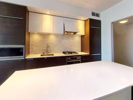 $2700 Modern 1-Bedroom Apartment with Den in One River Park Place