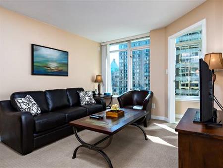 Unfurnished at The Hudson 1bed+1Bath+Solarium+1 parking stall