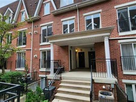 RENT HAS BEEN REDUCED!! STACKED CONDO TOWNHOME NEAR DUFFERIN & QUEEN