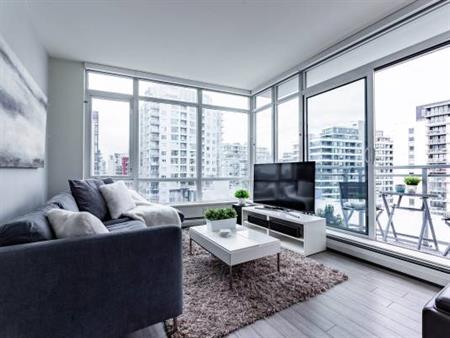 Modern 2-Bedroom Apartment in Olympic Village, False Creek – Oct Start