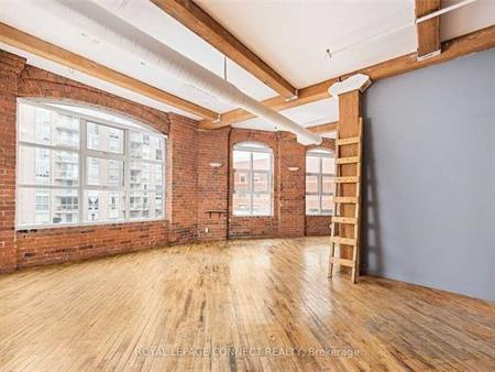 1+1 Bedroom, 2 Bathroom Industrial Hard Loft - Imperial Lofts