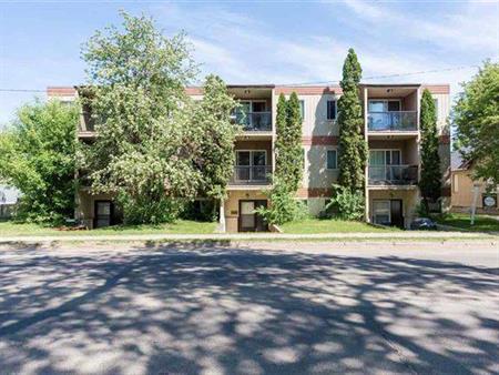 10432 76 Avenue - Condo in Queen Alexandra | 10432 76 Avenue, Edmonton