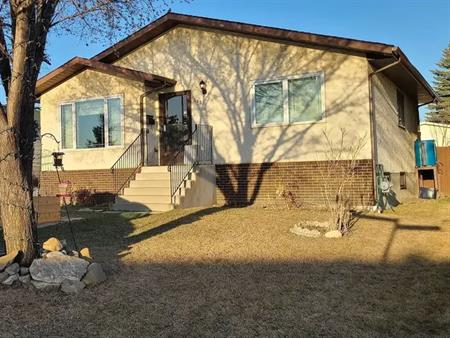 Very Clean Newer Winter Rental | 103 Huntstrom Bay Northeast, Calgary