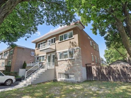 Tétraultville (Montréal) 5 1/2 haut de duplex rénové