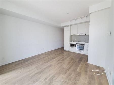 1 Bed & 1 Bath - ** Noir Condos ** - 87 Peter street