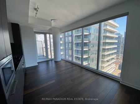 1 Bed & 1 Bath / 115 Blue Jays Way / *The King Blue Condos*