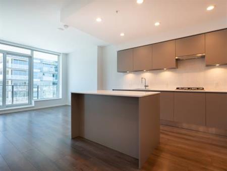 City of Lougheed, 1 Bed, 1 Bath, Balcony, Laundry, *Video Tour*