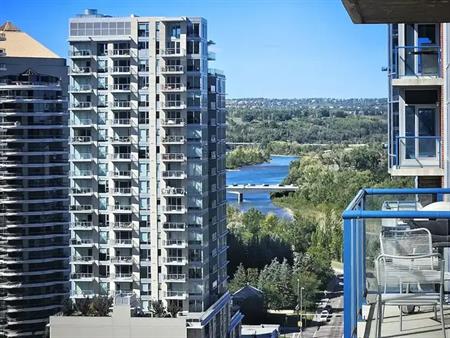 Bright & Spacious 2-Bed, 2-Bath Condo in Five West Tower II – Freshly Updated! | 910 5th Ave SW, Calgary