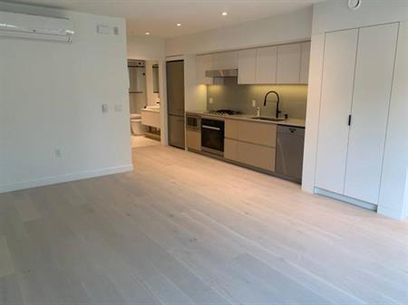 Brand-New 1 Bedroom Townhouse with 2 balaconies on Cambie and 28th!