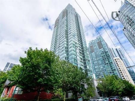 2+Den Apartment in Downtown Vancouver