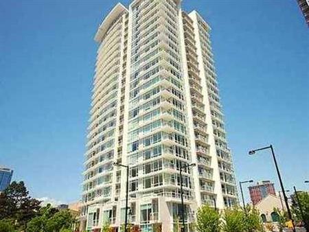 Beautiful 1 Bed, 1 Bath, Den, Balcony, Parking, In-Suite Laundry!