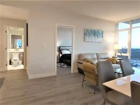 Furnished 2 bed 2 bath Brentwood