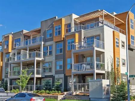 Newly-renovated, modern condo near Whyte Ave. Utilities included. | Edmonton