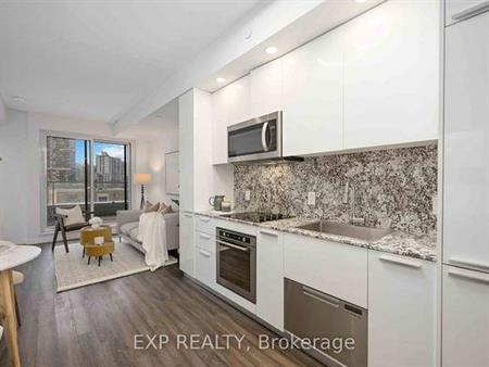 Yonge and Finch Bright +Spacious 1Bdrm Open Concept Living +Dining