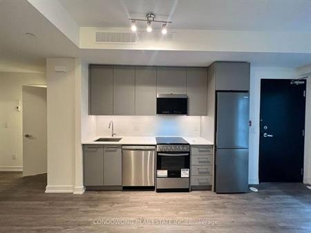 Sheppard Ave & Faywood Blvd Spacious 2Bdrm +Den Private Balcony 1Park