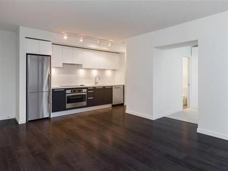 Metrotown One Bed One Bath Unit For Rent