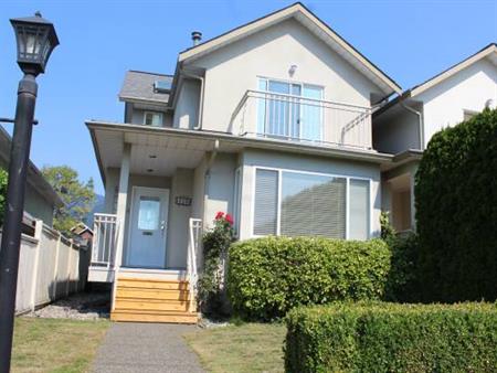 Bright 3 Bed 3 Bath 2 Story House in Central Lonsdale North Vancouver