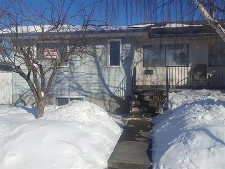 Newly Renovated Main Level Duplex | 2006 16 Street Northwest, Calgary