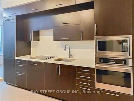 Yonge & Sheppard Fully Furnished 2Bdrm +Den Lrg Windows 1Parking