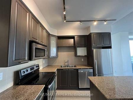 Sherbourne St & Wellesley St Spacious 2Bdrm Modern Kitchen 1Parking