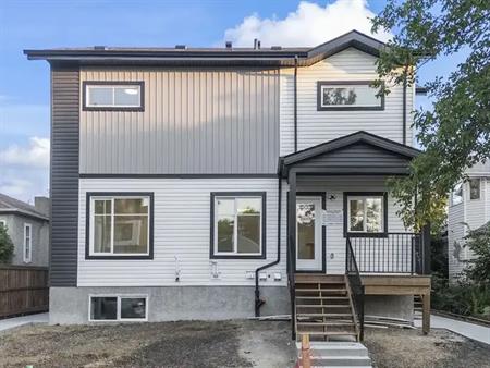 Brand New Town House close to University of Alberta in Queen Alexandre for Rent. | 10753 75 Avenue Northwest, Edmonton