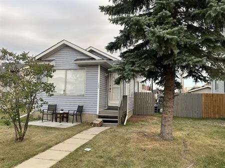 Whole house for rent in Taradale | Calgary