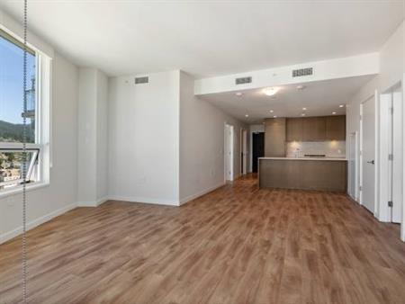 2 Bed, 2 Bath, Den, Sub Penthouse, Centreview, 2 parking, *Video Tour*