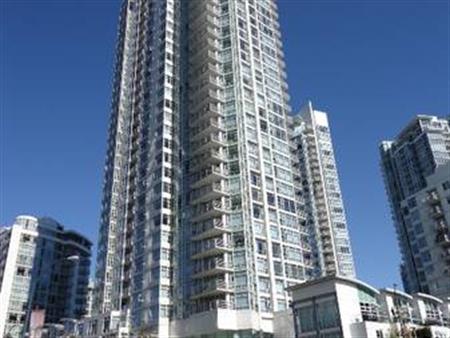 Water View with Den for rent - False Creek North/Yaletown