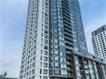 1 bedroom on 30th floor of Wall Center Central Park on Boundary